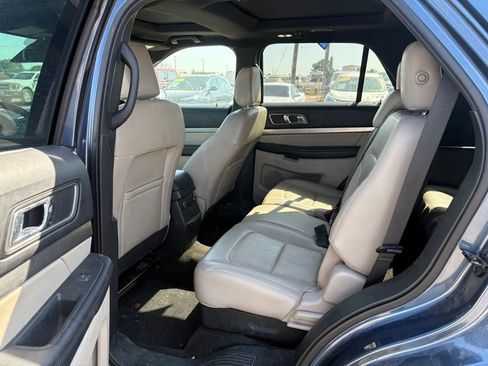 Used 2018 Ford Explorer XLT w/ Equipment Group 202A AWD/4WD image 14