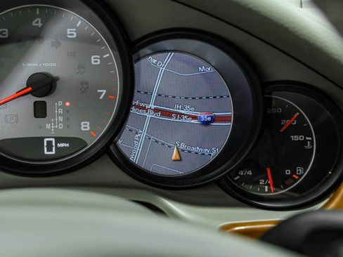 Used 2011 Porsche Panamera S image 20