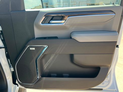 New 2026 Chevrolet Silverado 1500 LT Trail Boss w/ Convenience Package II AWD/4WD image 23