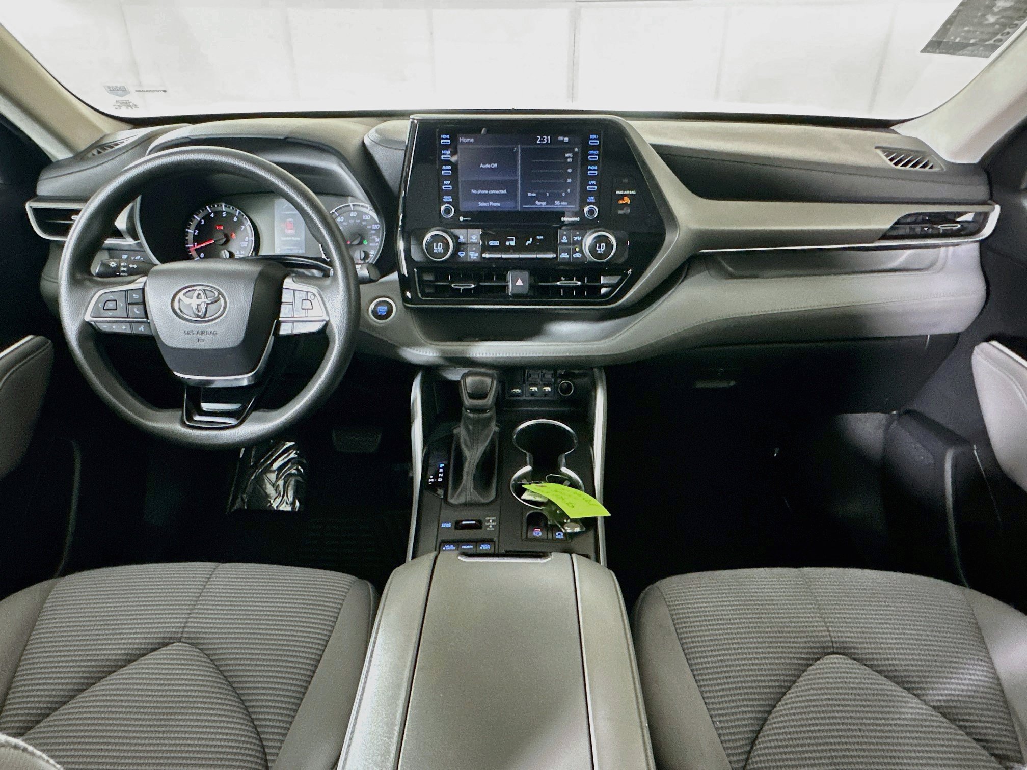 Used 2021 Toyota Highlander L AWD/4WD image 27