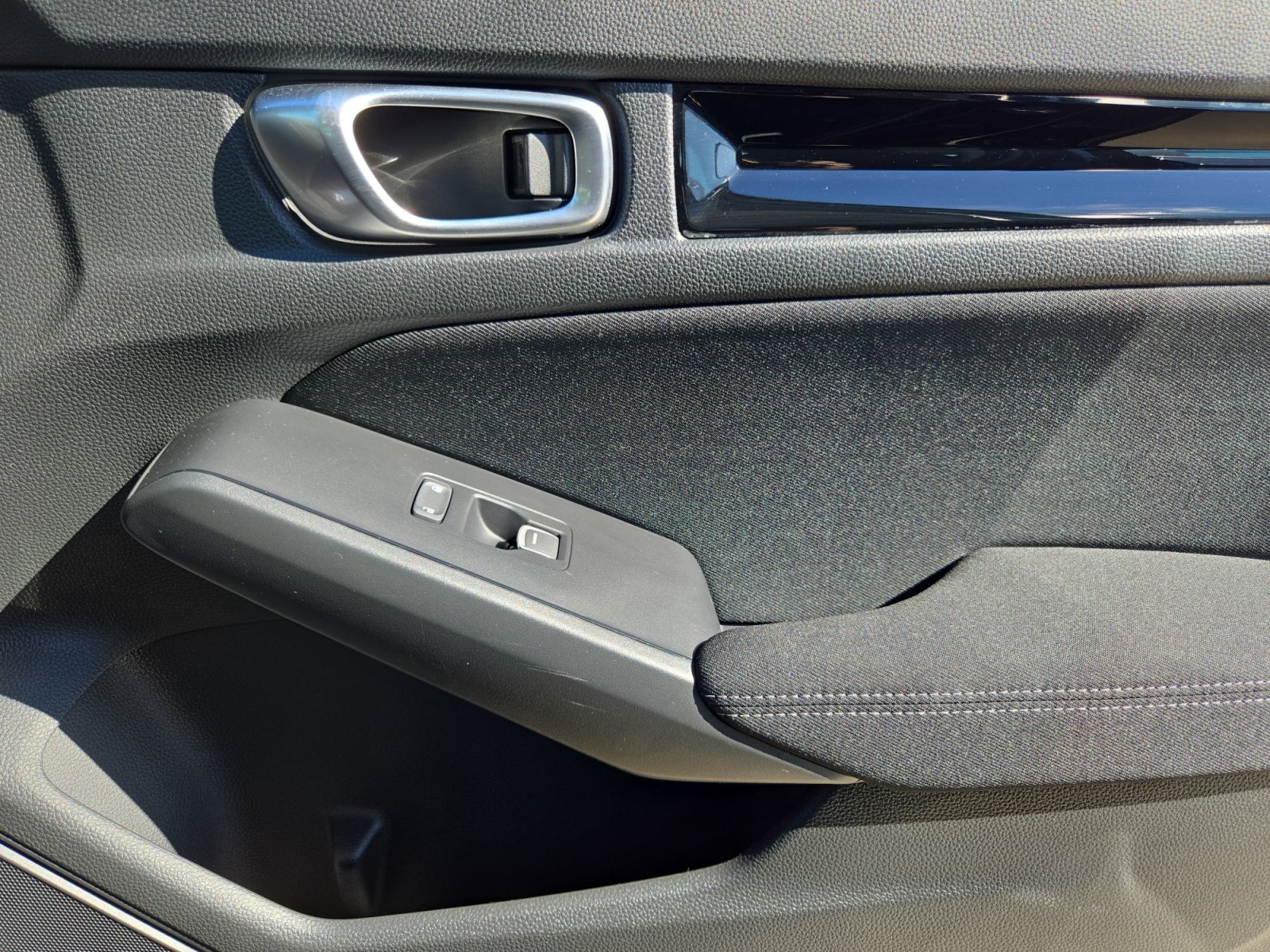 Used 2023 Honda Civic EX image 17