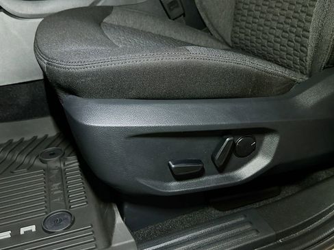 New 2026 Ford Ranger XLT w/ Equipment Group 301A High AWD/4WD image 18