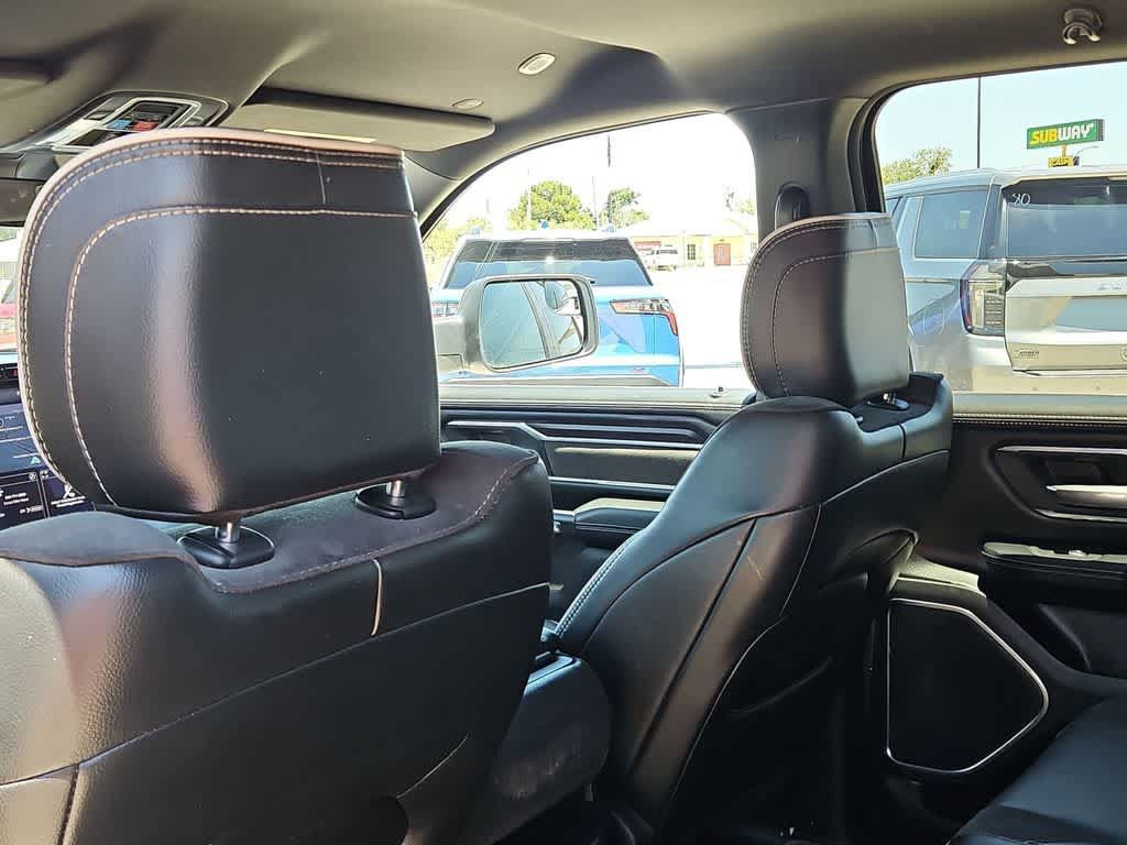 Used 2025 RAM 1500 Laramie AWD/4WD image 16