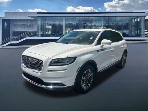 Used 2023 Lincoln Nautilus Reserve FWD image 3