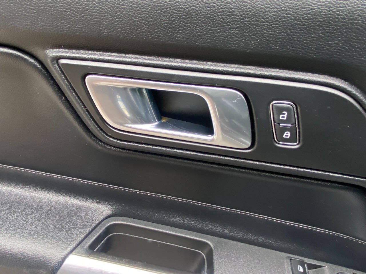 Used 2021 Ford Mustang Premium RWD image 15