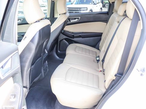 Certified 2023 Ford Edge SEL w/ Convenience Package AWD/4WD image 17