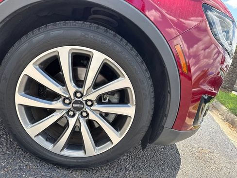 Used 2019 Lincoln Nautilus Select FWD image 8