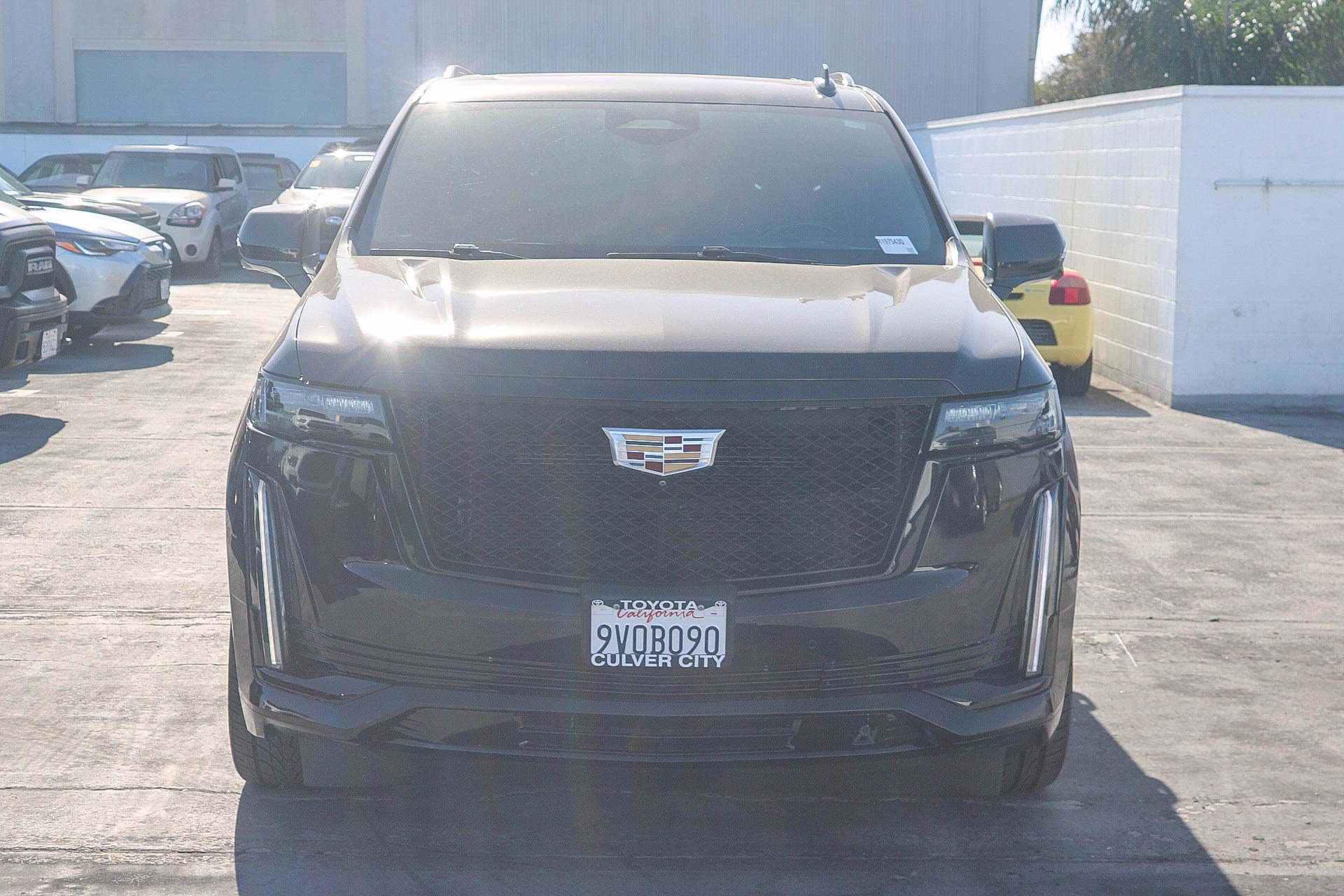 Used 2021 Cadillac Escalade Sport w/ Driver Assist Tech Package AWD/4WD image 2