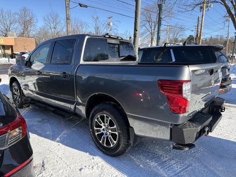 Used 2023 Nissan Titan SV w/ Accessory Utility Package image 5
