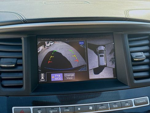 Used 2019 INFINITI QX60 Luxe w/ Essential Package image 13