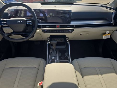 New 2026 Kia Sorento S image 14