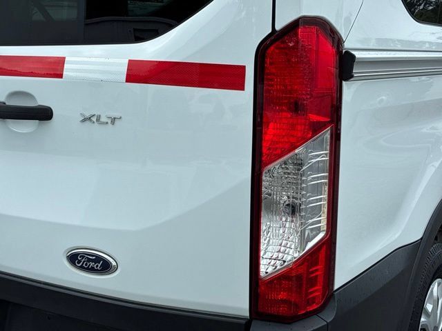 Certified 2019 Ford Transit 150 XLT RWD image 14