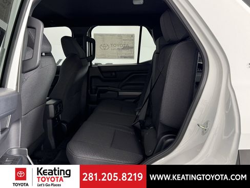 New 2026 Toyota 4Runner SR5 image 6