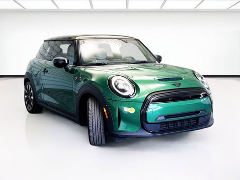 Used 2022 MINI Cooper SE image 3