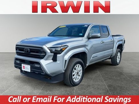 Certified 2025 Toyota Tacoma SR5 AWD/4WD image 1