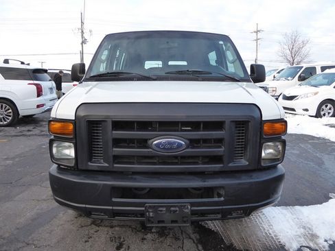 Used 2013 Ford E-350 and Econoline 350 XL image 2