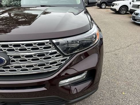 Used 2023 Ford Explorer Limited w/ Limited Technology Package image 11