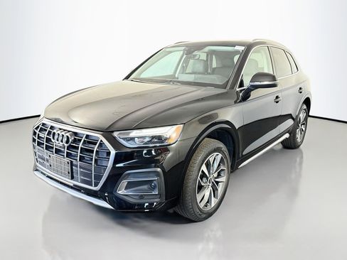Used 2021 Audi Q5 2.0T Premium Plus w/ Premium Plus Package AWD/4WD image 4