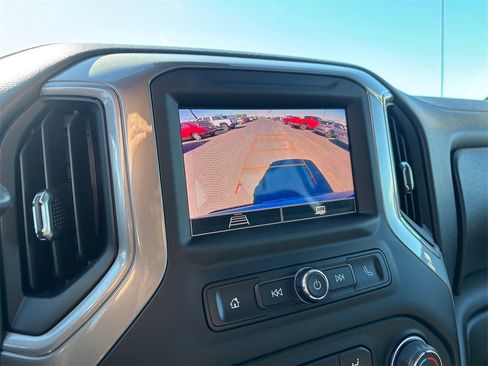 Certified 2023 Chevrolet Silverado 1500 Custom image 19