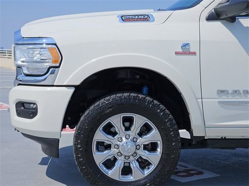 Used 2020 RAM 2500 Limited image 9