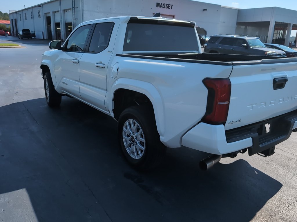 Used 2024 Toyota Tacoma SR5 AWD/4WD image 3