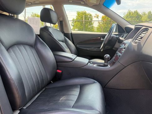 Used 2017 INFINITI QX50 AWD w/ Premium Plus Package image 9