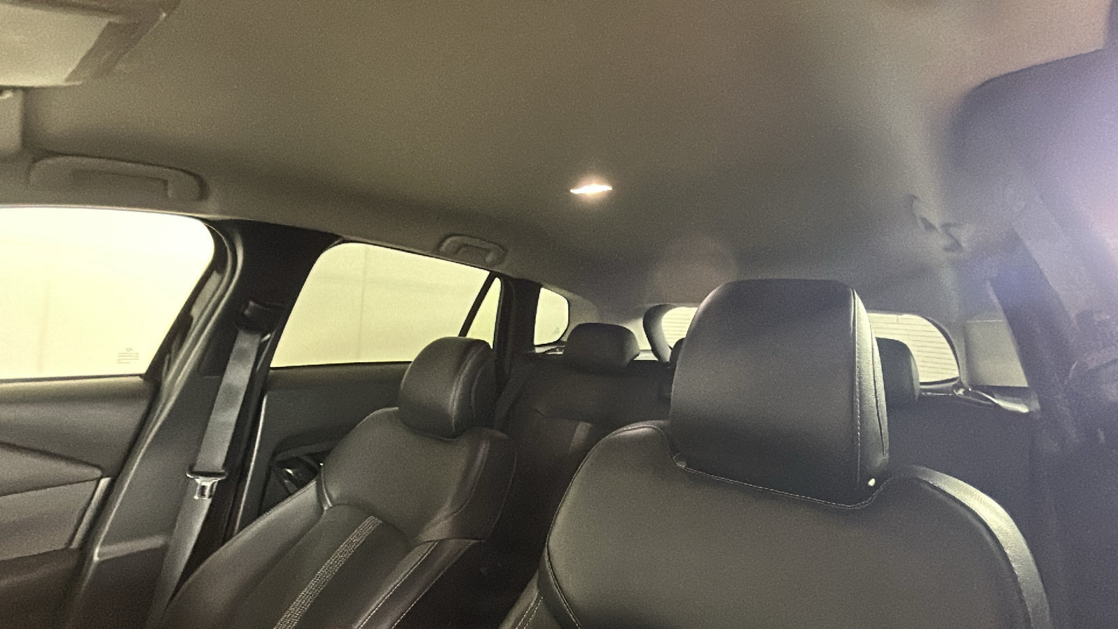 Used 2025 MAZDA CX-50 AWD 2.5 S w/ Preferred Package image 15