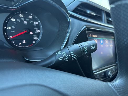 Used 2022 Chevrolet TrailBlazer LT w/ Convenience Package image 35