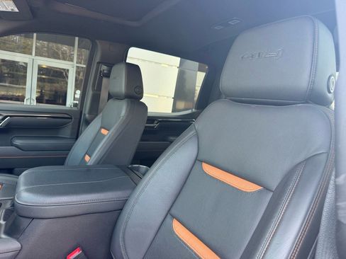 Certified 2025 GMC Sierra 1500 AT4 w/ AT4 Premium Package image 12