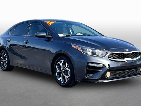 Used 2021 Kia Forte LXS FWD image 7