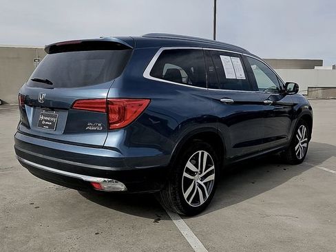 Used 2017 Honda Pilot Elite image 4
