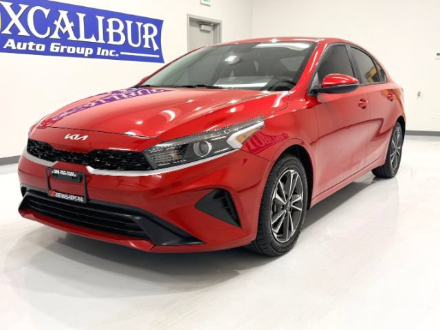 Used 2023 Kia Forte LXS w/ LXS Technology Package FWD image 6