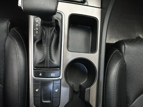 Used 2020 Kia Optima SE FWD image 19