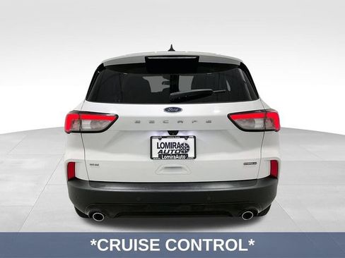 Used 2022 Ford Escape SE w/ SE Sport Appearance Package AWD/4WD image 9