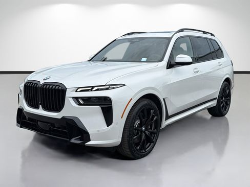 New 2027 BMW X7 xDrive40i w/ M Sport Package AWD/4WD image 7