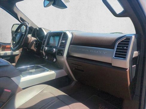 Used 2017 Ford F250 King Ranch w/ King Ranch Ultimate Package image 23