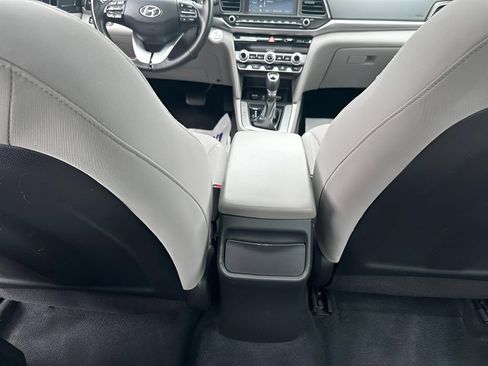 Used 2020 Hyundai Elantra Value Edition FWD image 20