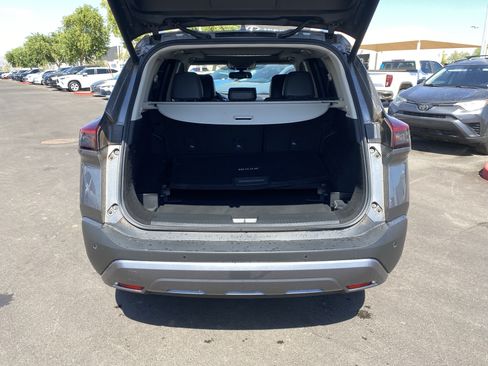 Used 2023 Nissan Rogue SL FWD image 14