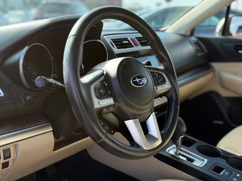 Used 2017 Subaru Outback 2.5i Limited AWD/4WD image 13