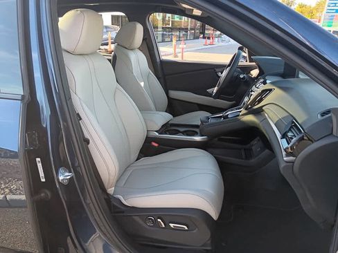 Used 2025 Acura RDX SH-AWD image 11