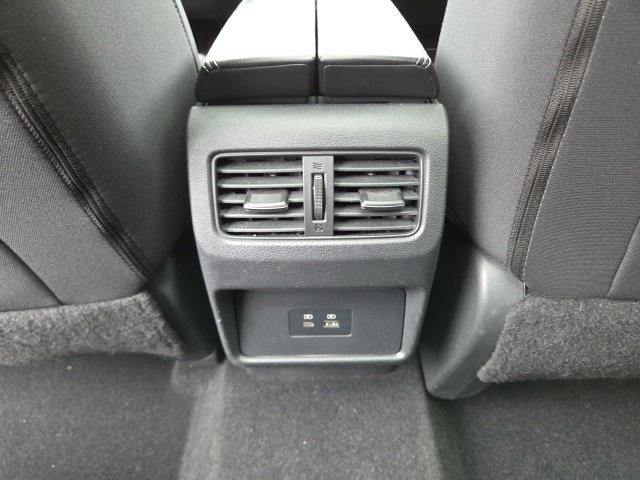 Used 2021 Nissan Rogue SV AWD/4WD image 39