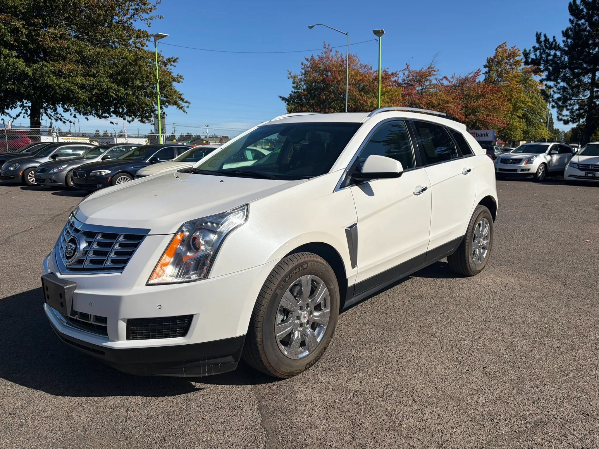 Used 2015 Cadillac SRX Luxury AWD/4WD image 3