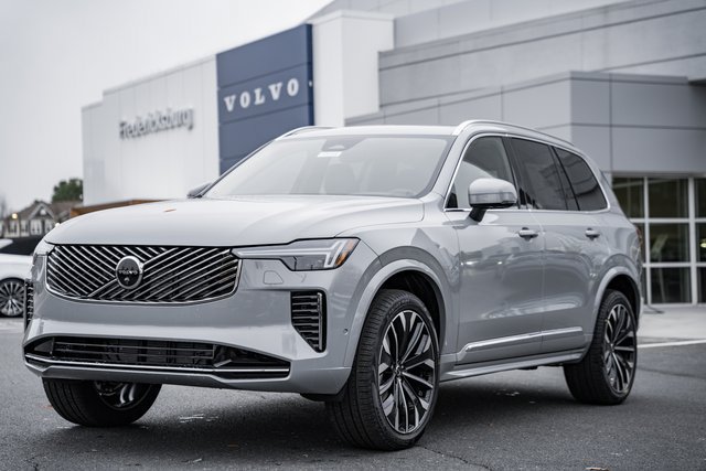 Used 2026 Volvo XC90 B6 Ultra w/ Protection Package AWD/4WD image 3