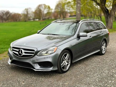 Used 2016 Mercedes-Benz E 350 4MATIC Wagon image 56