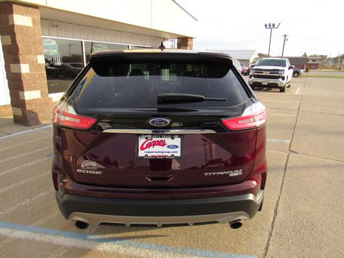 Used 2019 Ford Edge Titanium w/ Equipment Group 301A image 6