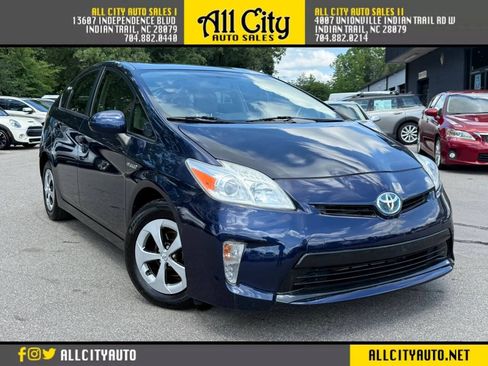 Used 2012 Toyota Prius Three FWD image 1