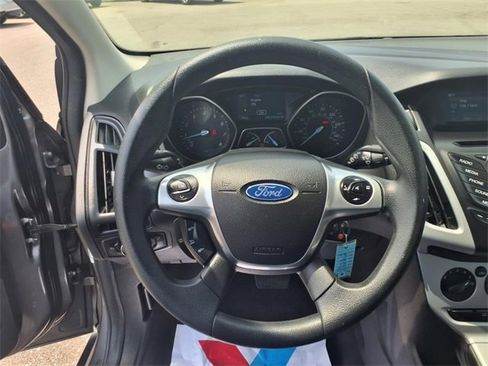 Used 2014 Ford Focus SE image 18