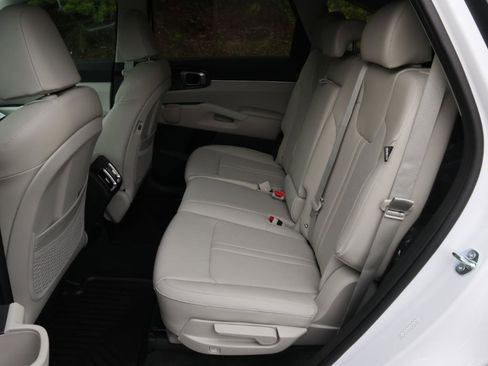 New 2025 Kia Sorento S w/ Panoramic Sunroof Package FWD image 4