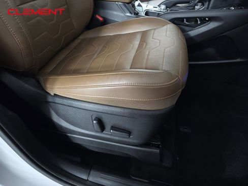 Used 2022 Kia Telluride SX w/ SX Prestige Package image 35