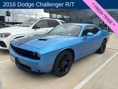 Used 2016 Dodge Challenger R/T w/ Driver Convenience Group